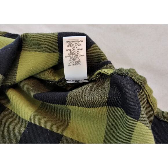 Est 1946 Juniors XS Plaid Button Up Top Green Black Long Roll Tab Sleeves XSmall - Picture 12 of 15